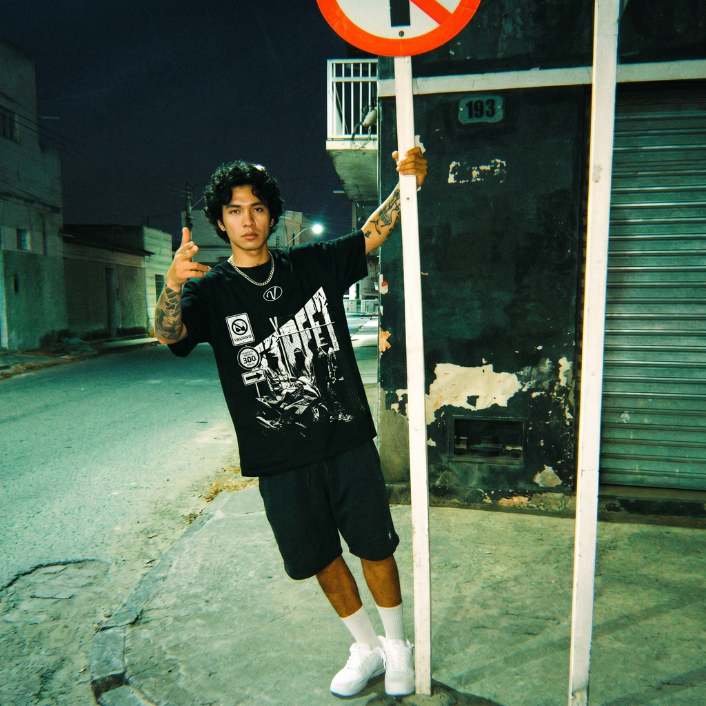 Valiano Street